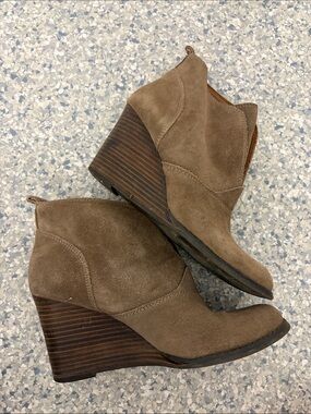 Lucky Brand Taupe Suede Wedge Ankle Boots